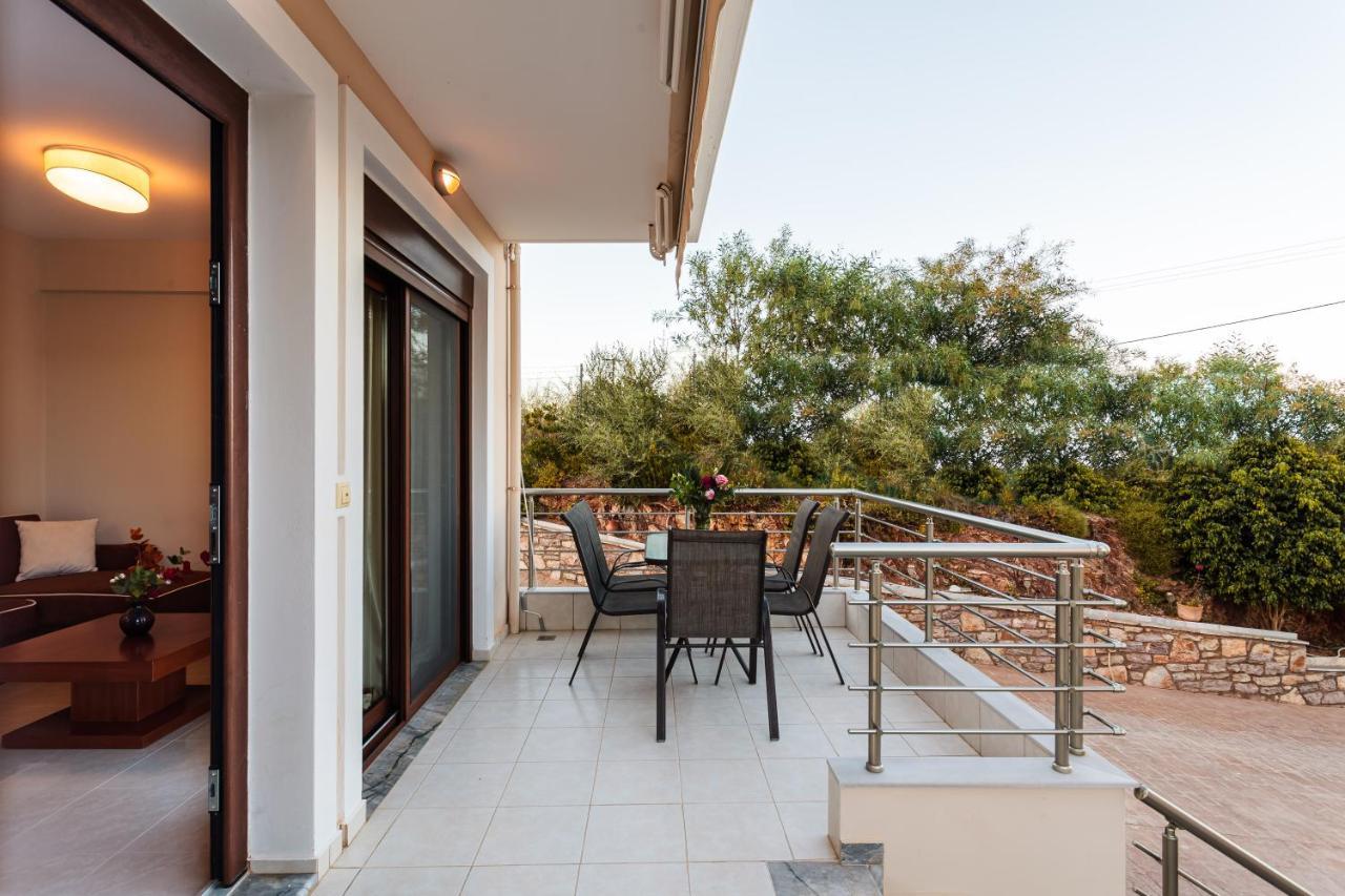 Seaside Getaway - Aelia Villa'S Dreamy Paradise Petalídi Kültér fotó