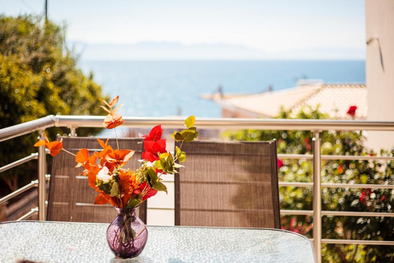 Seaside Getaway - Aelia Villa'S Dreamy Paradise Petalídi Kültér fotó