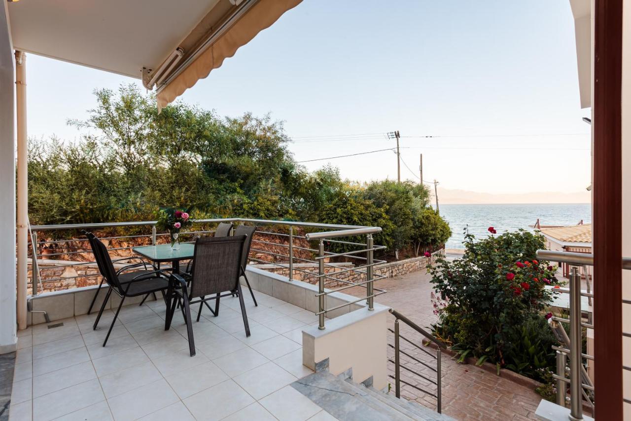 Seaside Getaway - Aelia Villa'S Dreamy Paradise Petalídi Kültér fotó