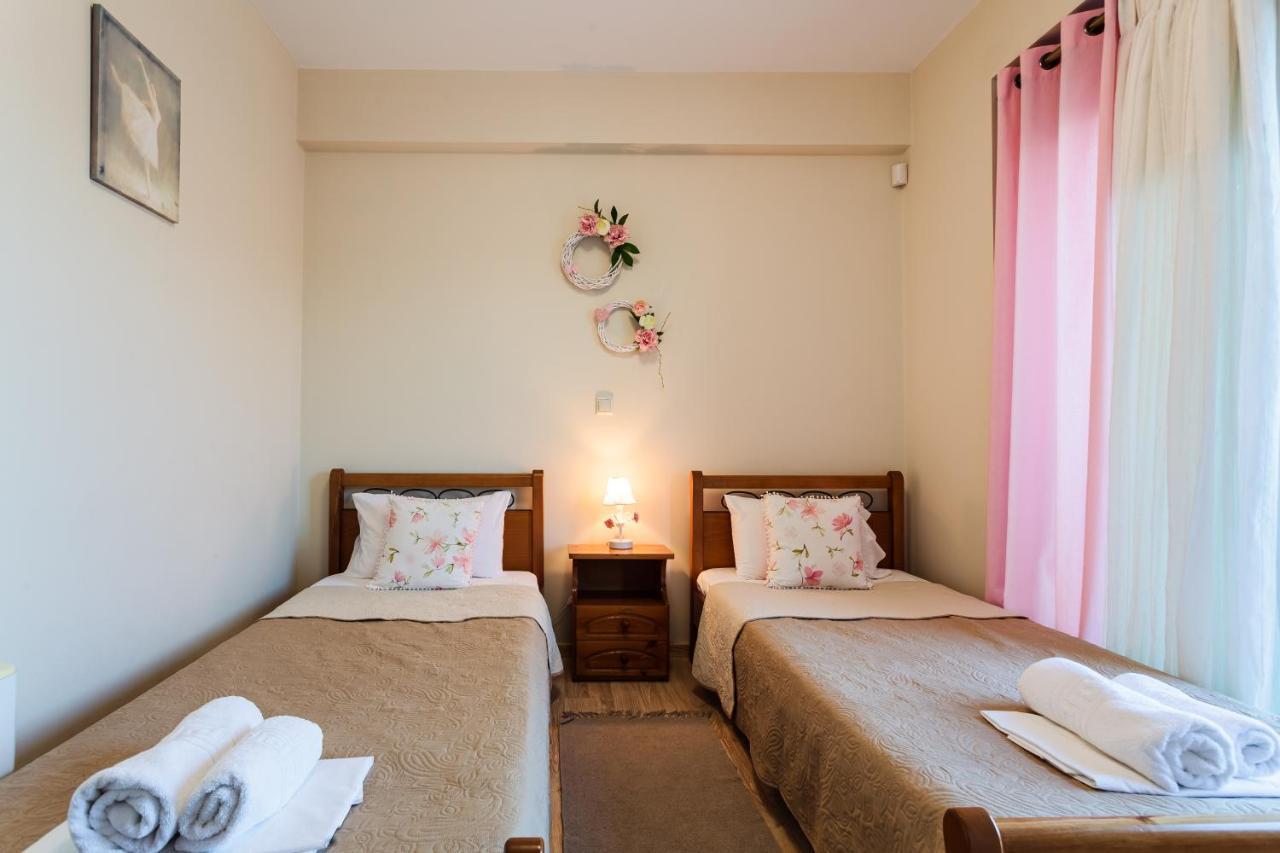 Seaside Getaway - Aelia Villa'S Dreamy Paradise Petalídi Kültér fotó
